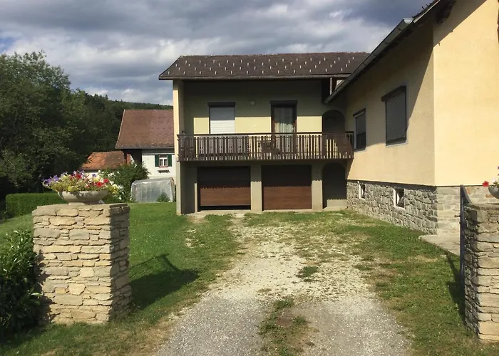 An Der Bruecke Apartment *